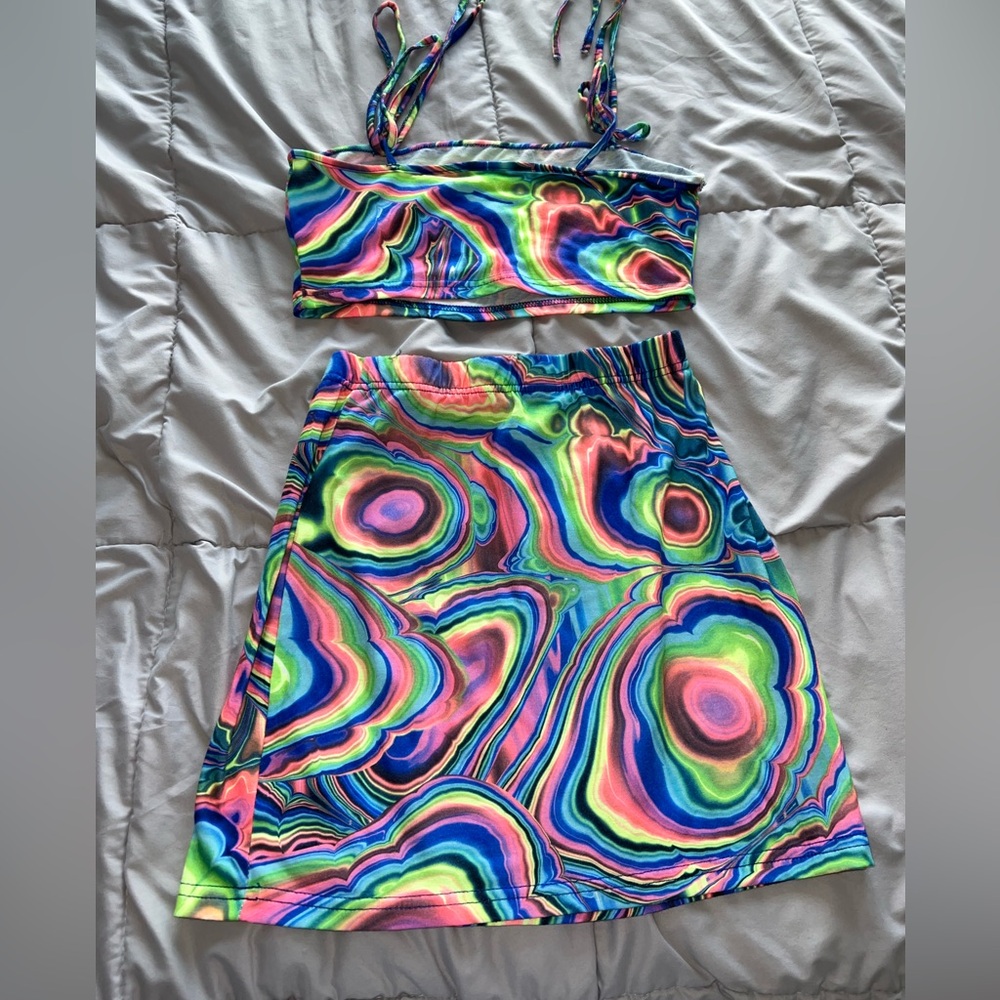 🎉rave two piece🎉